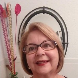 Meet your Posher, Maria